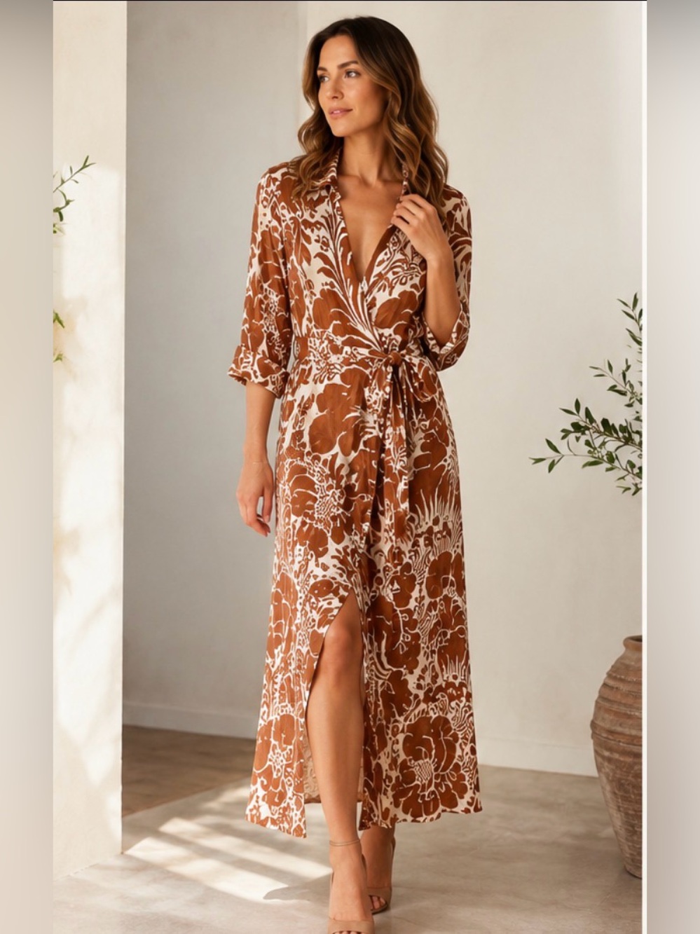 Diane von Furstenberg DVF 100% Silk Brown & Cream Floral Wrap Dress – Size 6